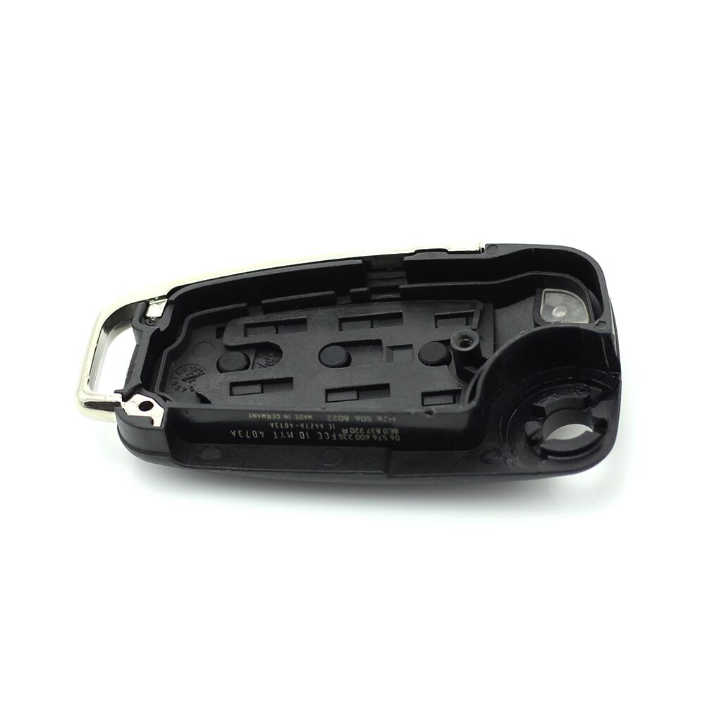 carguard-audi-model-nou-carcasa-cheie-tip-briceag-cu-3-butoane-9